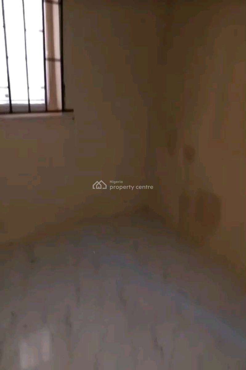 2 Bedroom Flat Ground Floor 2t,2b @, Moore Road Off Hebert Macaulay, Yaba, Lagos, Flat / Apartment for Rent