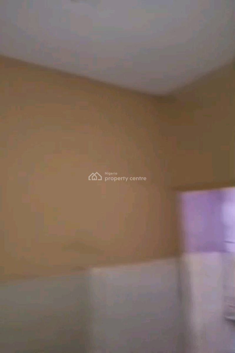 2 Bedroom Flat Ground Floor 2t,2b @, Moore Road Off Hebert Macaulay, Yaba, Lagos, Flat / Apartment for Rent