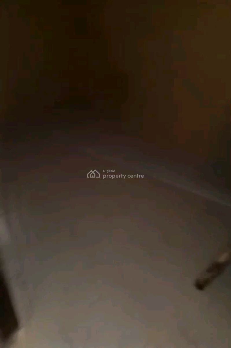 2 Bedroom Flat Ground Floor 2t,2b @, Moore Road Off Hebert Macaulay, Yaba, Lagos, Flat / Apartment for Rent