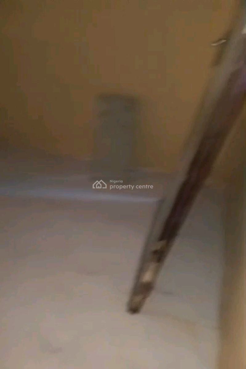 2 Bedroom Flat Ground Floor 2t,2b @, Moore Road Off Hebert Macaulay, Yaba, Lagos, Flat / Apartment for Rent