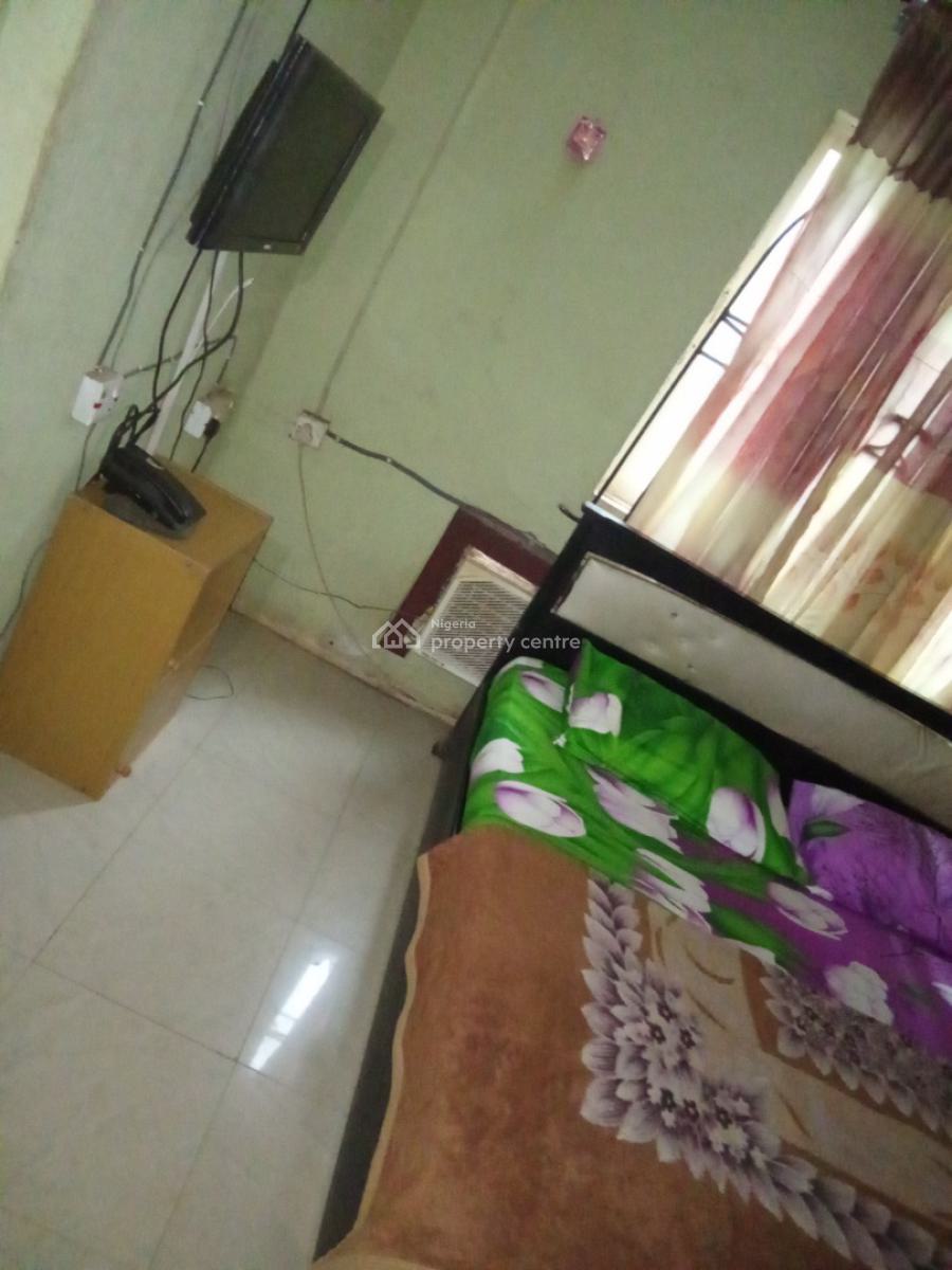 Fifteen Rooms Hotel Available, Lagos, Igando, Alimosho, Lagos, Commercial Property for Sale