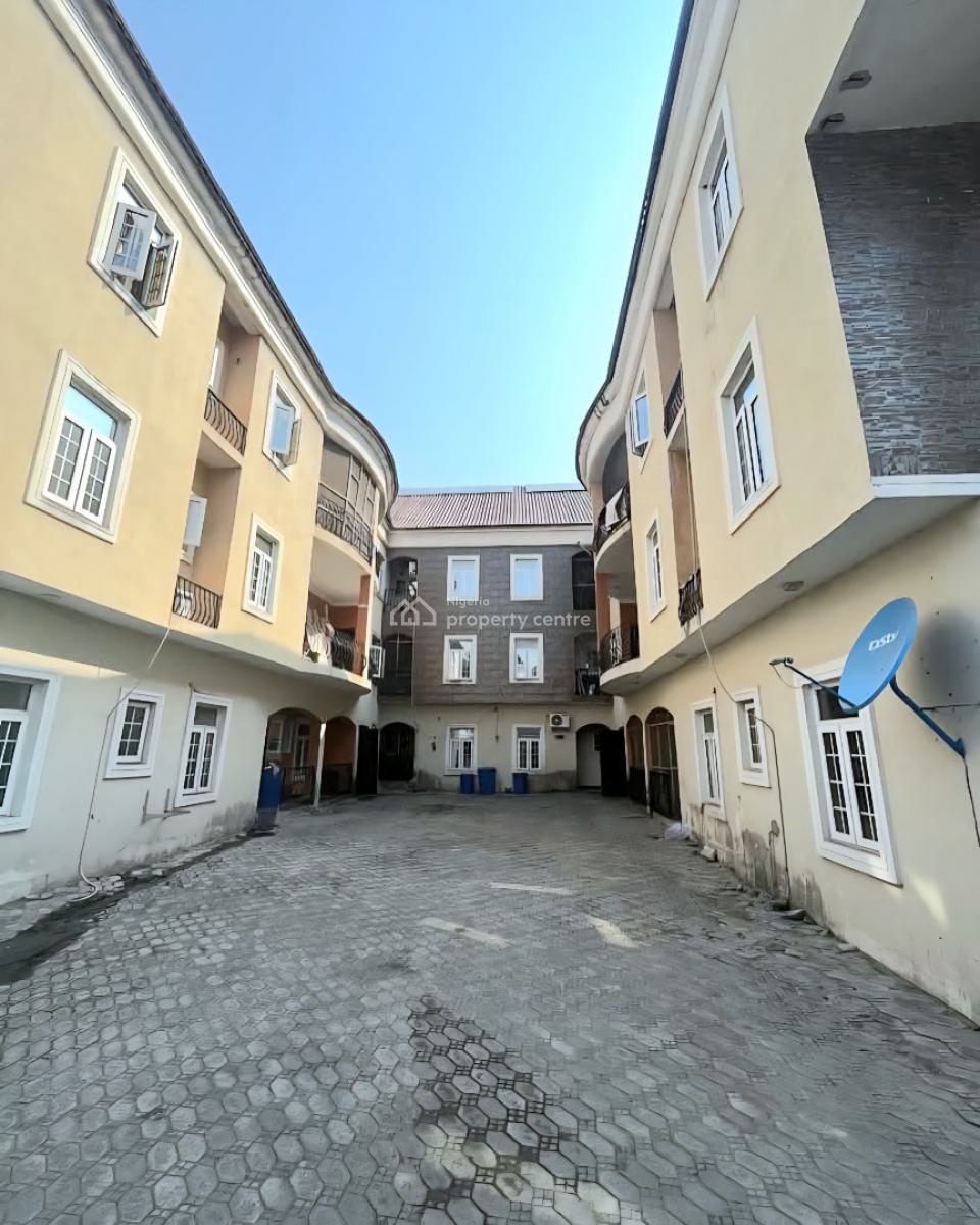 Well Maintained 3 Bedroom Apartment, Lekki, Lagos, Flat / Apartment for Sale