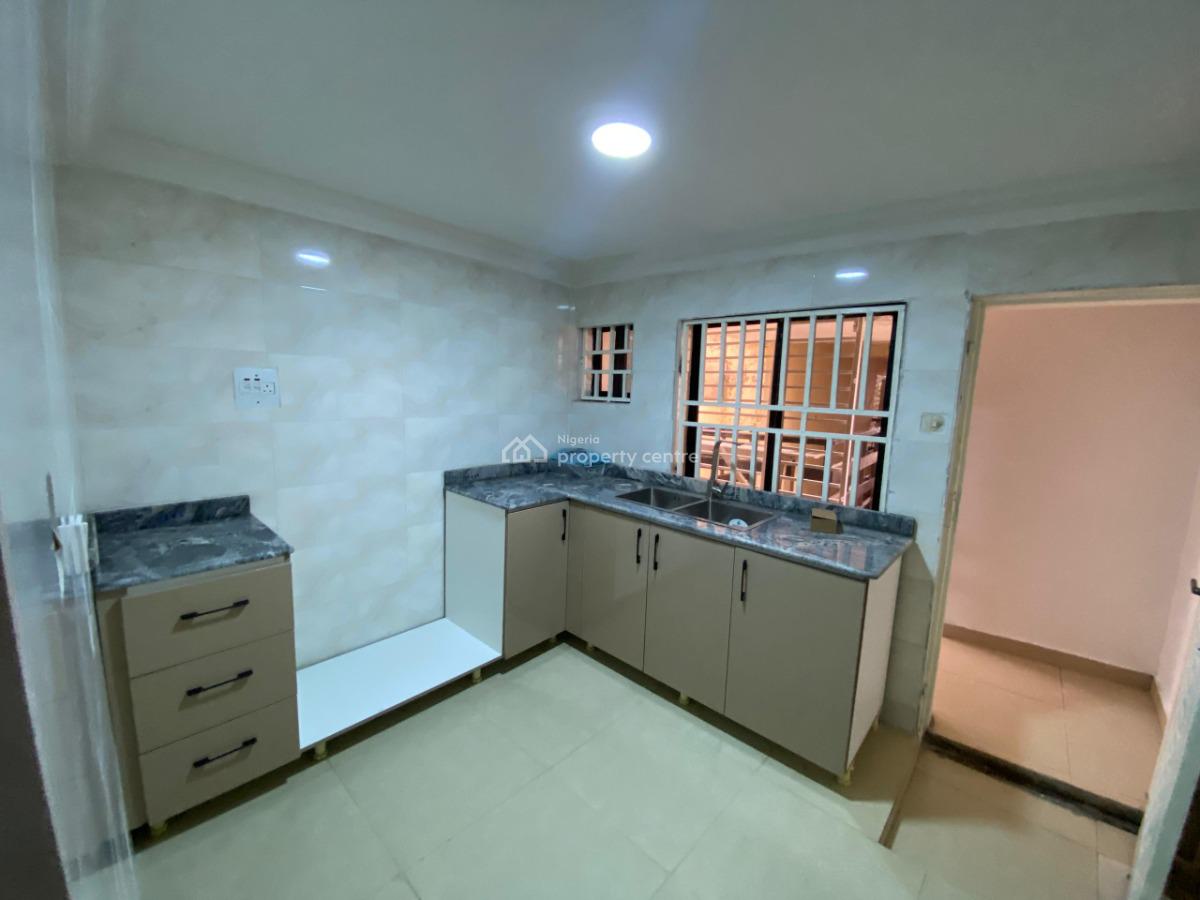 Tastefully Renovated 3 Bedrooms Flat, Maitama Main, Maitama District, Abuja, Flat / Apartment for Rent