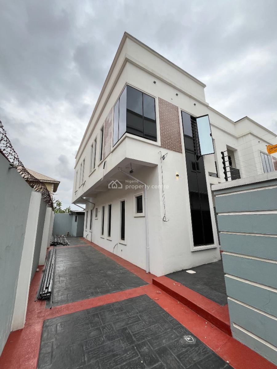 Luxury Built 4 Bedroom  Semi Detached Duplex in a Very Secured Estate, Very Secured Estate| Tarred Road| Spacious Rooms, Gbagada, Lagos, Semi-detached Duplex for Sale