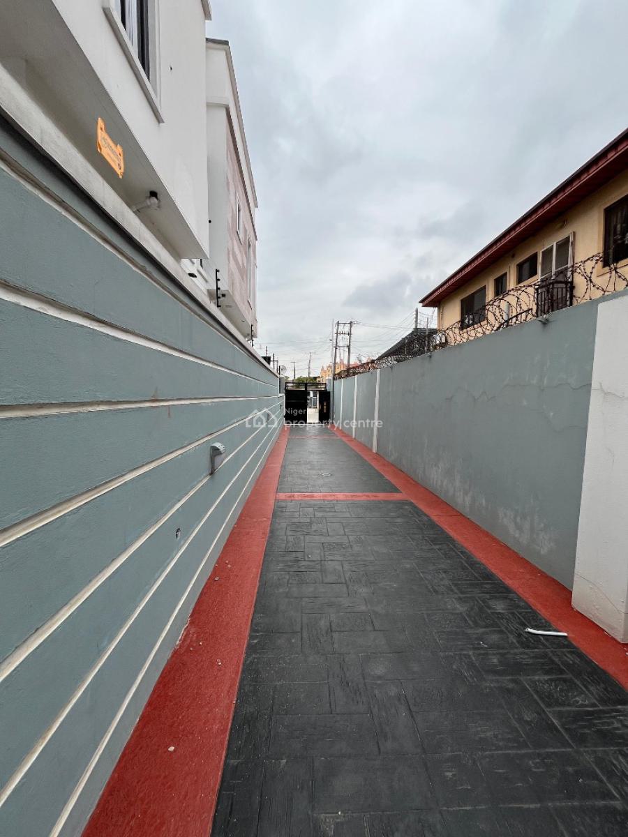 Luxury Built 4 Bedroom  Semi Detached Duplex in a Very Secured Estate, Very Secured Estate| Tarred Road| Spacious Rooms, Gbagada, Lagos, Semi-detached Duplex for Sale