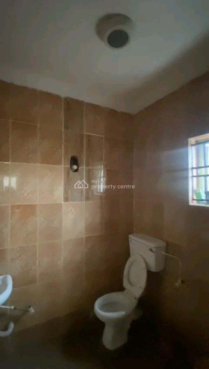 2bedrm Upflat All Room En-suite with Guest Toilet, Close to R Jolad, Gbagada, Lagos, Flat / Apartment for Rent