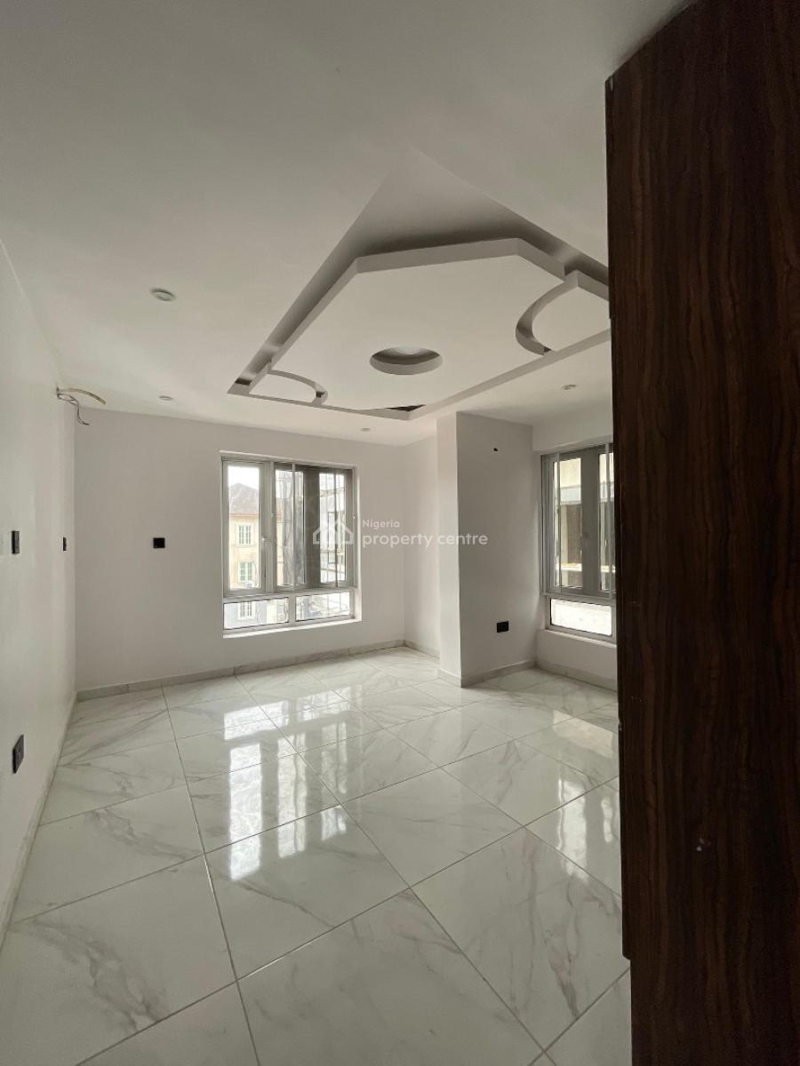 Pristine 3 Bedroom Maisonette with Spacious Balcony and Access to Gym, Lekki Phase 1, Lekki, Lagos, Flat / Apartment for Sale