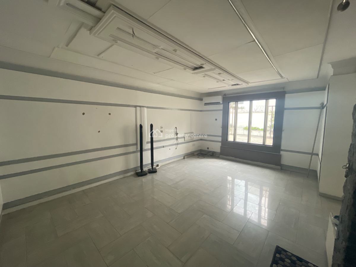a Well Maintained 4bedroom Terrace with Bq, Lekki Phase 1, Lekki, Lagos, Terraced Duplex for Rent