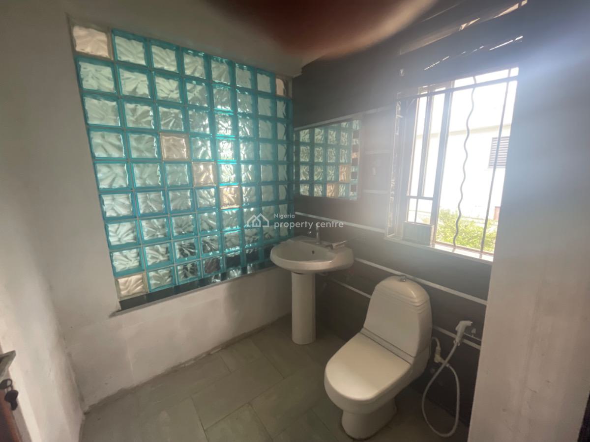 a Well Maintained 4bedroom Terrace with Bq, Lekki Phase 1, Lekki, Lagos, Terraced Duplex for Rent