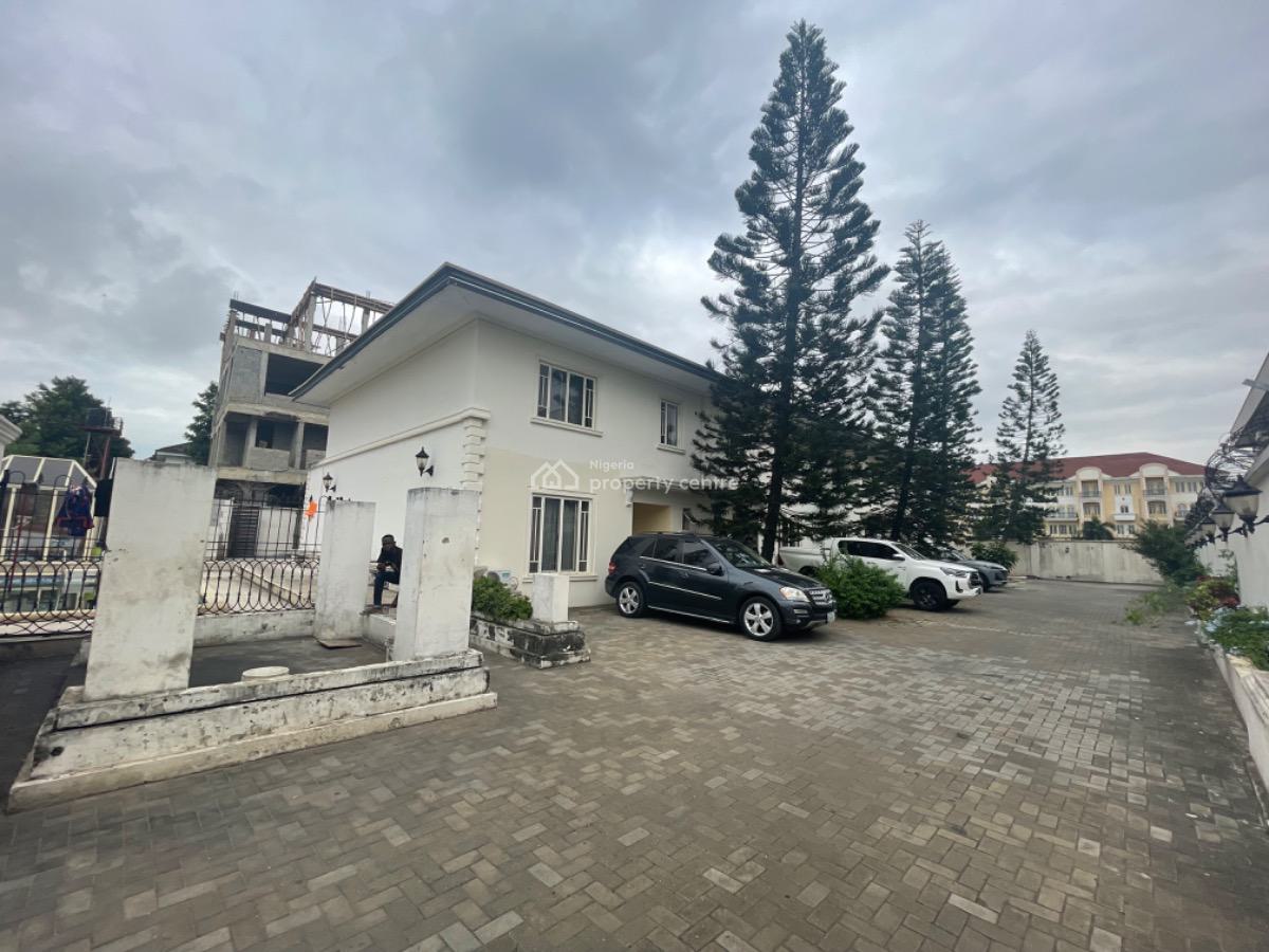 a Well Maintained 4bedroom Terrace with Bq, Lekki Phase 1, Lekki, Lagos, Terraced Duplex for Rent