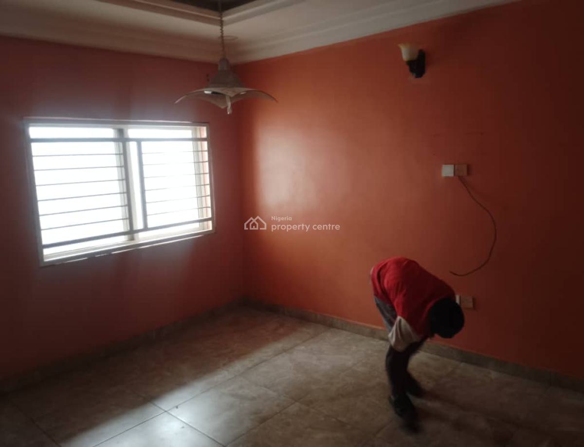 Standard 3bedroom Flat, 6th Avenue, Gwarinpa, Abuja, Flat / Apartment for Rent