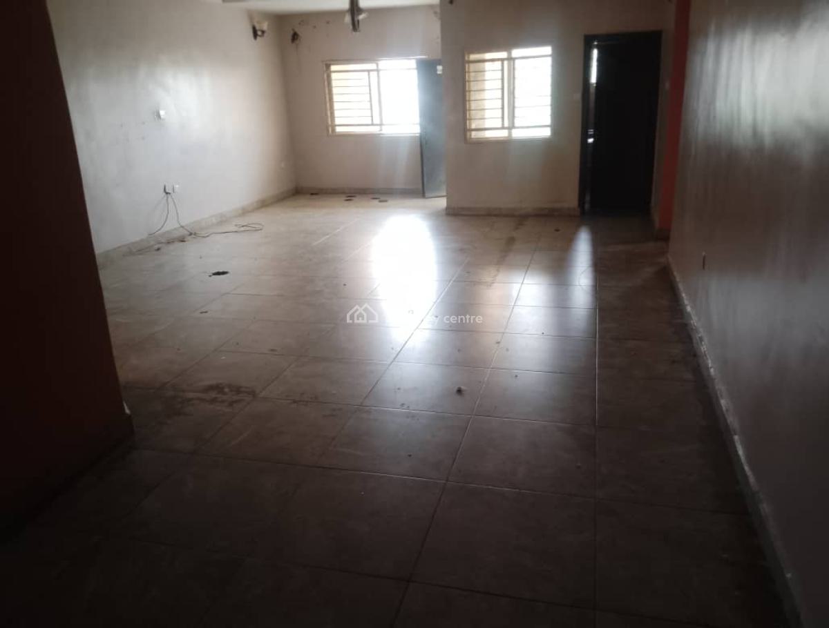 Standard 3bedroom Flat, 6th Avenue, Gwarinpa, Abuja, Flat / Apartment for Rent