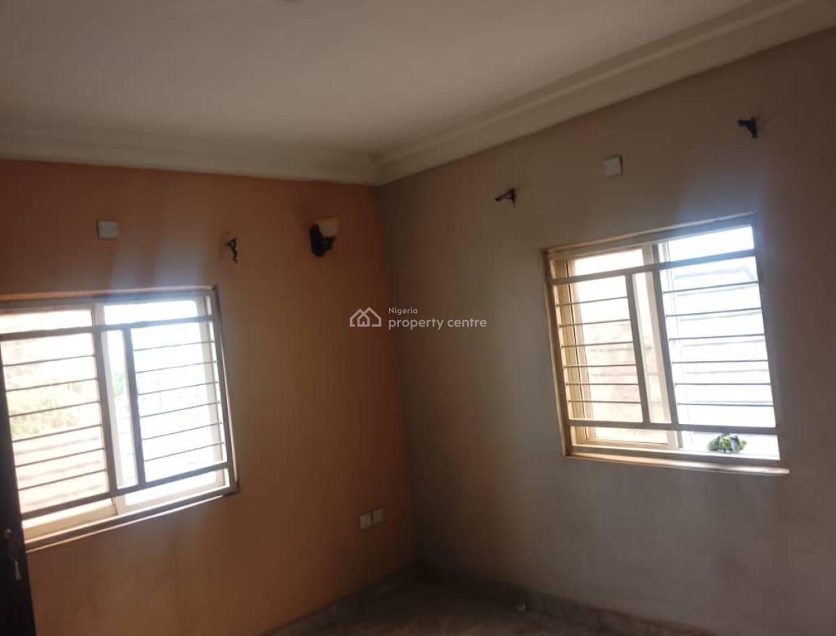 Standard 3bedroom Flat, 6th Avenue, Gwarinpa, Abuja, Flat / Apartment for Rent