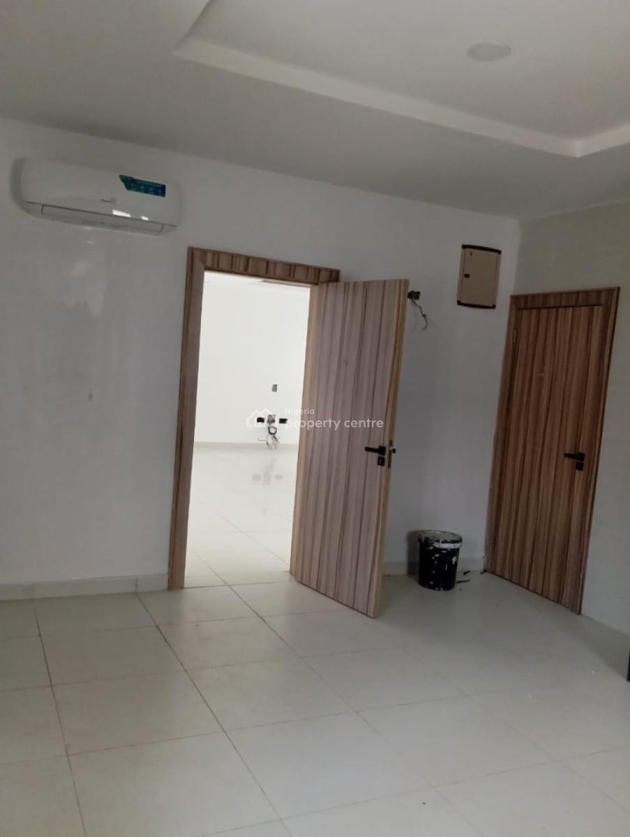 Luxury 5 Bedroom Fully Detached Duplex with Swimming Pool, Chevron Alternative Drive , in an Estate, Flood Free, Lekki, Lagos, Detached Duplex for Rent