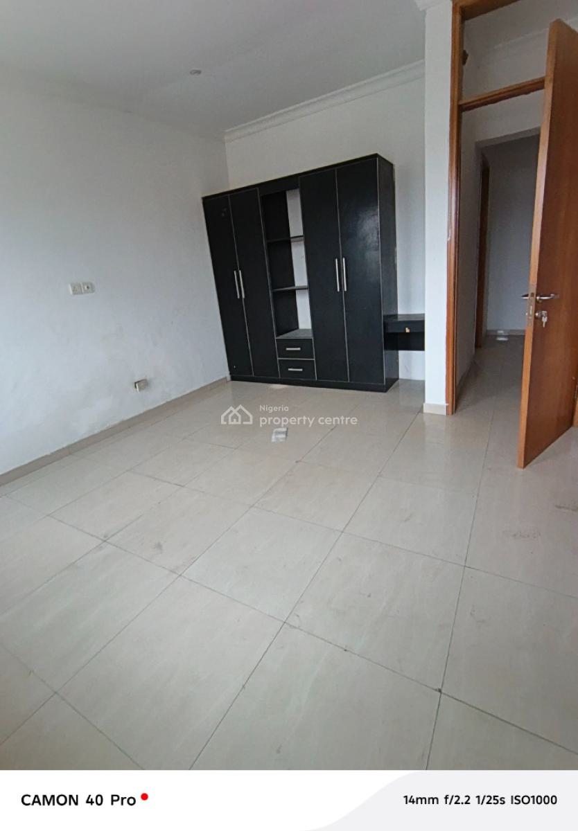 Spacious Room and Parlour Mini Flat Upstairs, Ikate Axis Off Kusenla Rd, Lekki Phase 1, Lekki, Lagos, Mini Flat (room and Parlour) for Rent