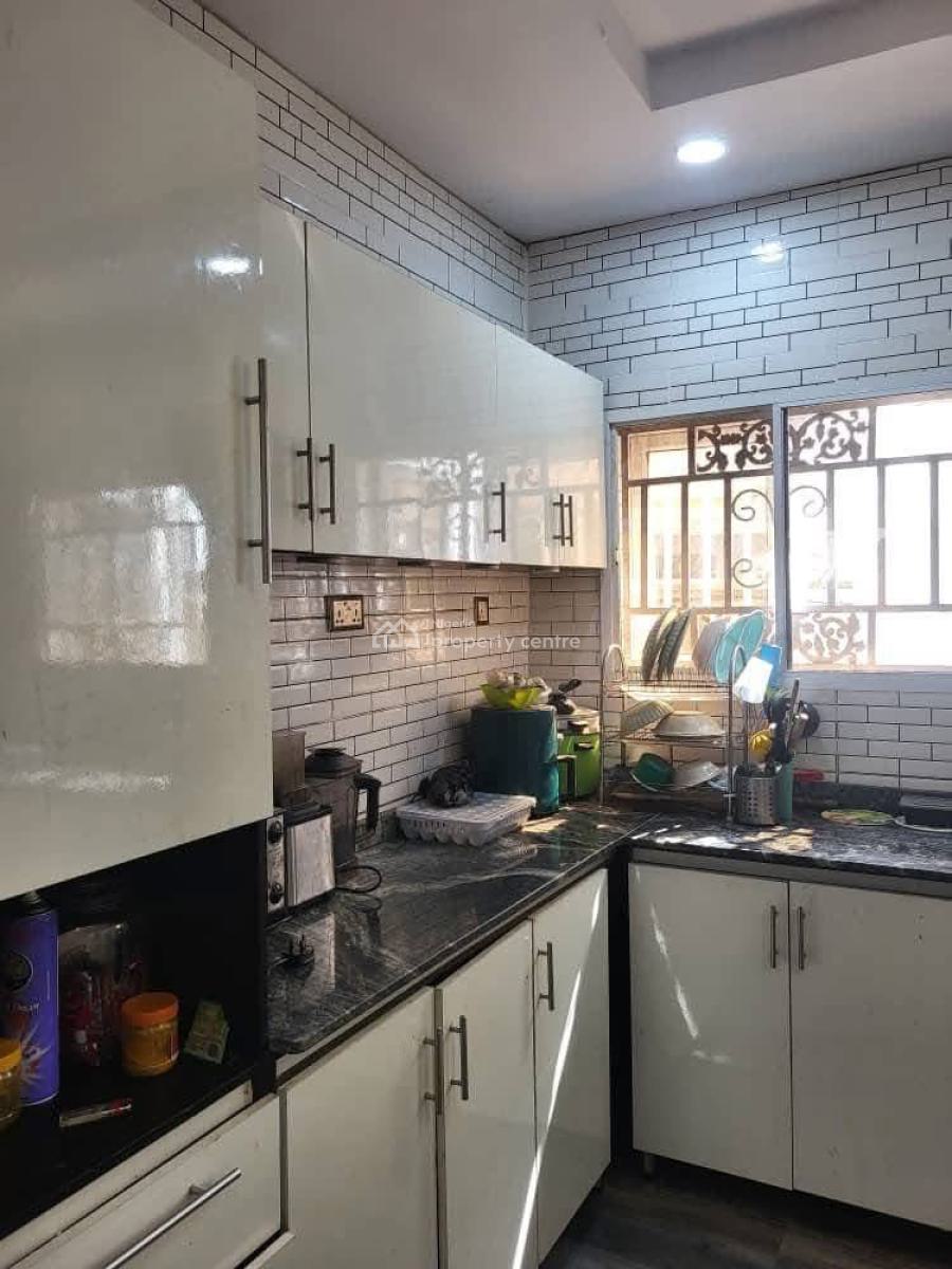 Luxury 4 Bedroom Semi-detached Duplex, Temidayo Ajida Estate, Ologuneru, Ibadan, Oyo, Semi-detached Duplex for Sale