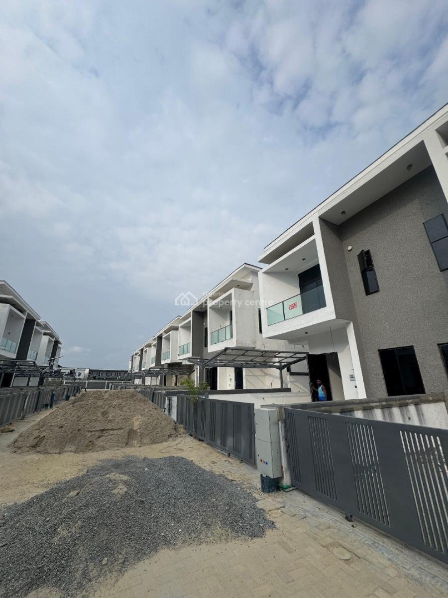 Beautiful 4bedroom  Semi Detached Duplex with Pool  in Prime Location, Orchid Road, Lekki, Lagos, Semi-detached Duplex for Sale