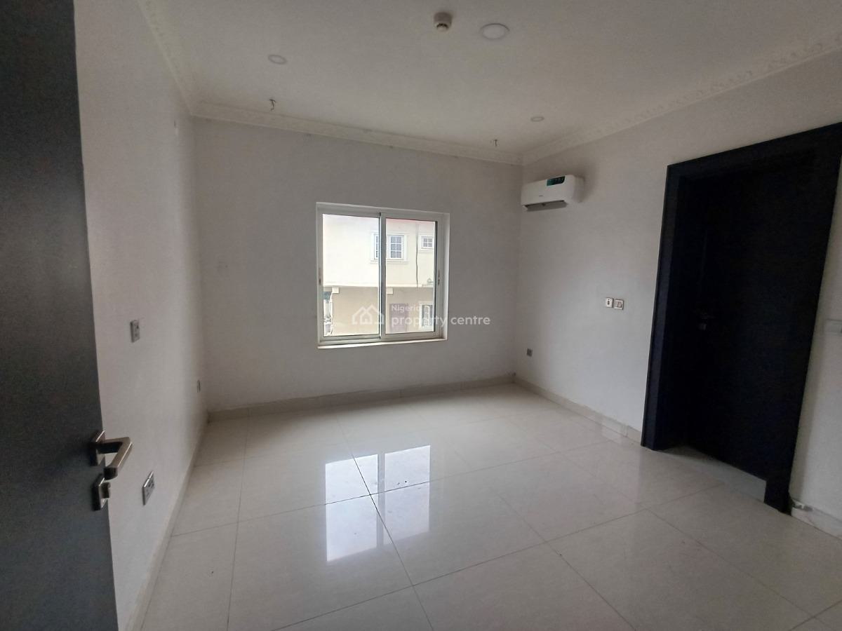 6 Units of 3 Bedrooms Flat with 6 Units of Self Contained Bq, Maitama District, Abuja, Flat / Apartment for Rent