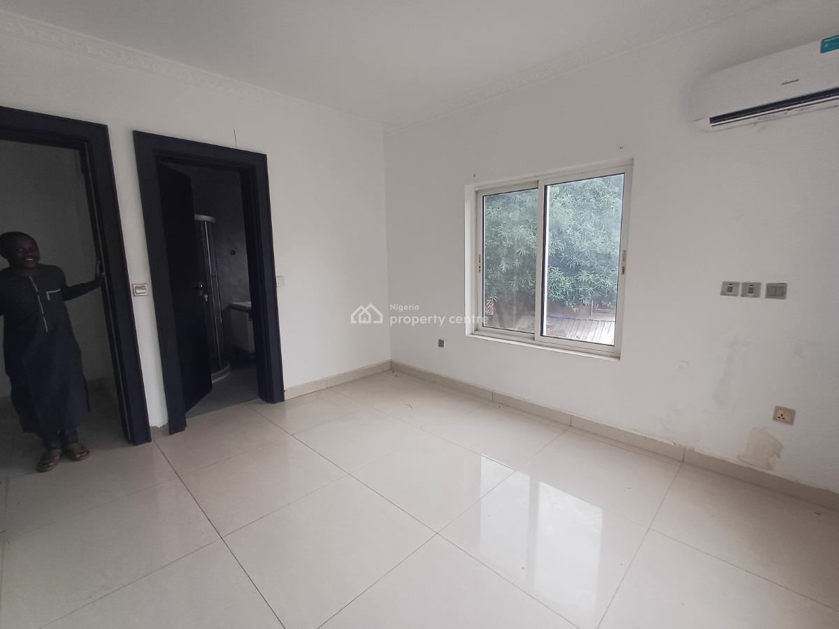 6 Units of 3 Bedrooms Flat with 6 Units of Self Contained Bq, Maitama District, Abuja, Flat / Apartment for Rent