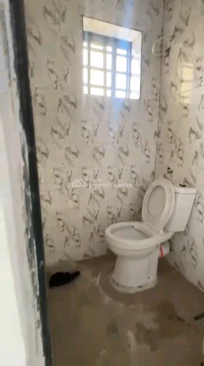 a Decent and Standard Miniflat, Upstairs with 2t2b, Kitchen Cabs, Off Market Street, Shomolu, Lagos, Mini Flat (room and Parlour) for Rent