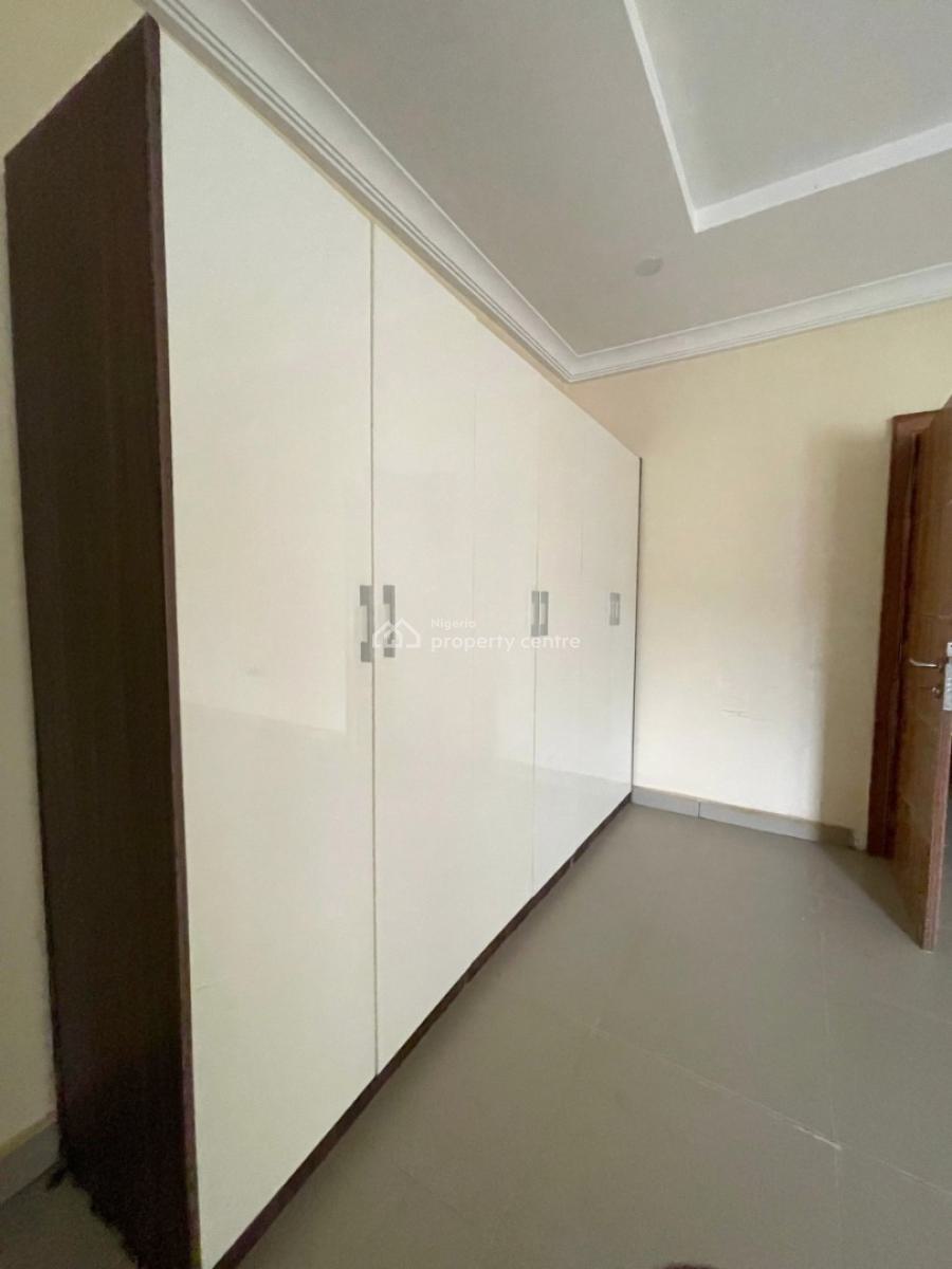 4 Bedroom Terrace Duplex with Bq in Cool Location, Guzape District, Abuja, Terraced Duplex for Rent