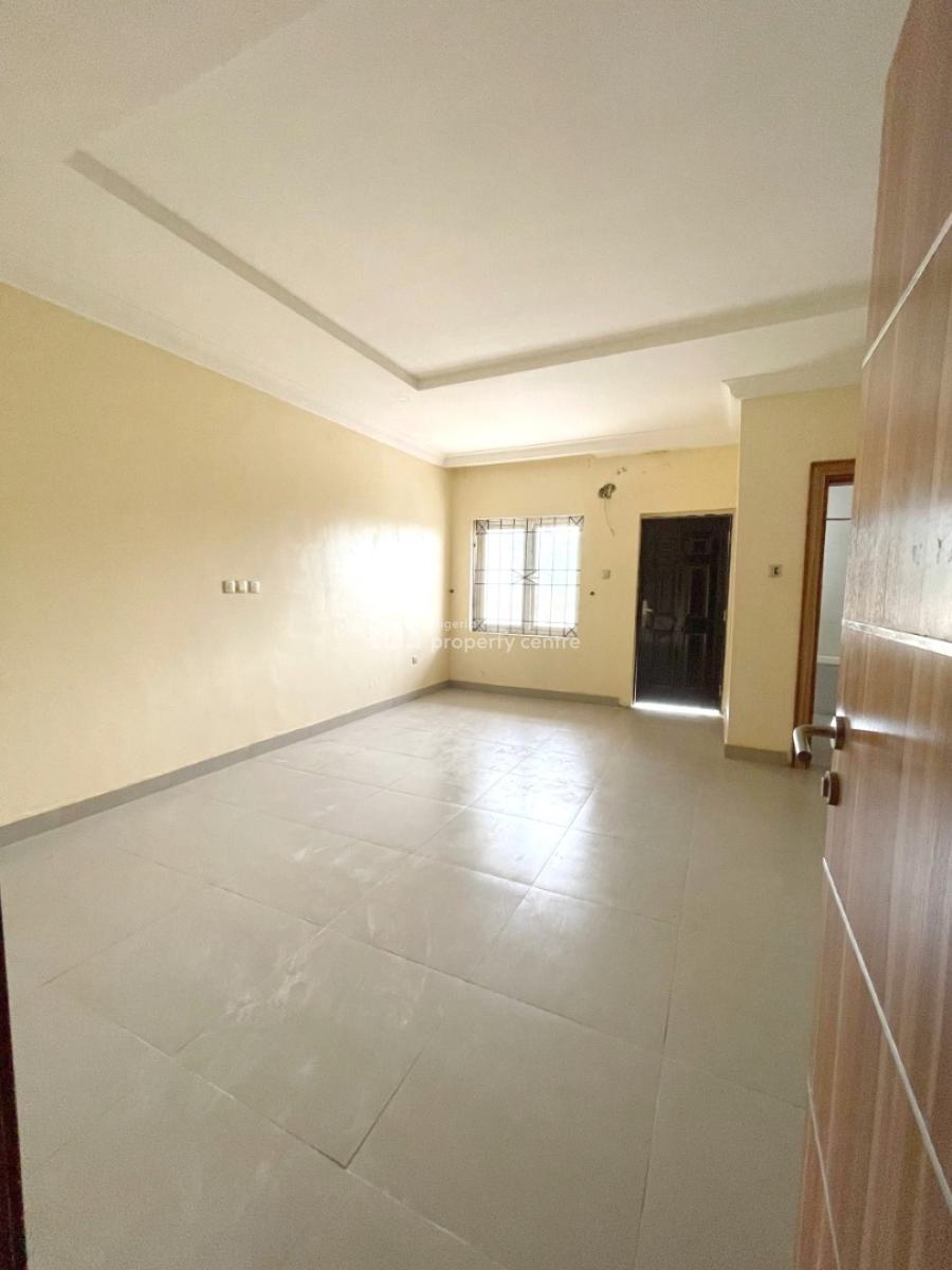 4 Bedroom Terrace Duplex with Bq in Cool Location, Guzape District, Abuja, Terraced Duplex for Rent