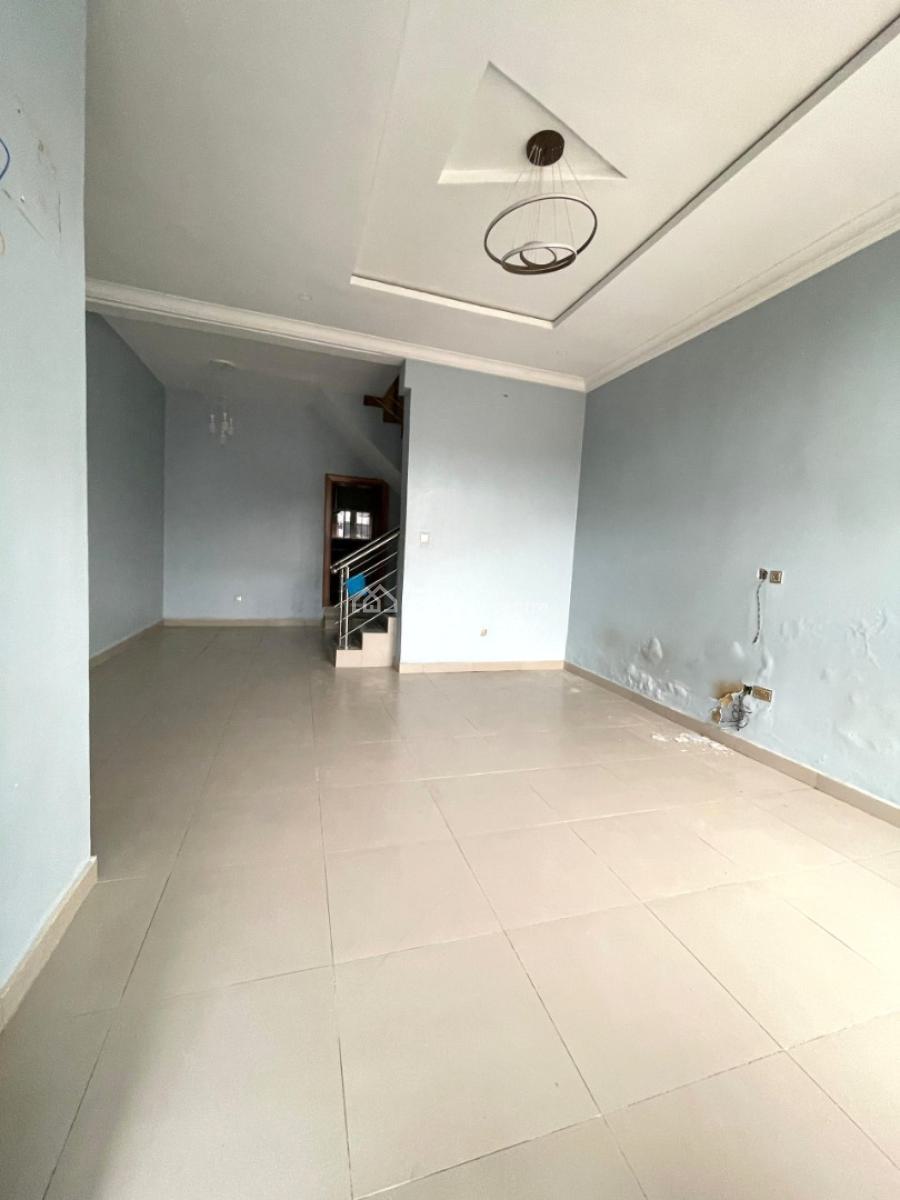 4 Bedroom Terrace Duplex with Bq in Cool Location, Guzape District, Abuja, Terraced Duplex for Rent