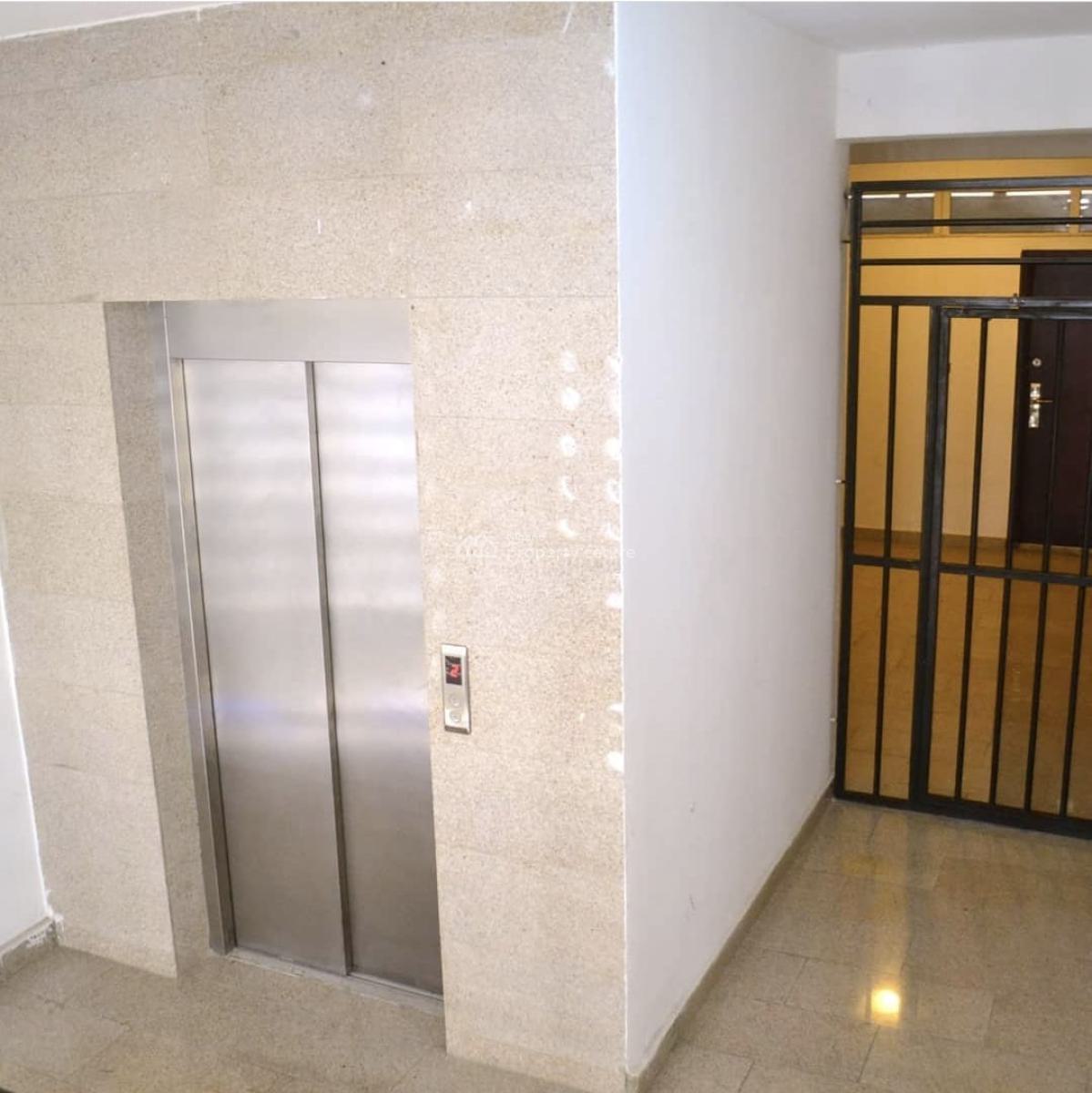 Luxurious 2-bedroom Apartment with Snooker and Double Balcony, Lekki Phase 1, Lekki, Lagos, Flat / Apartment Short Let