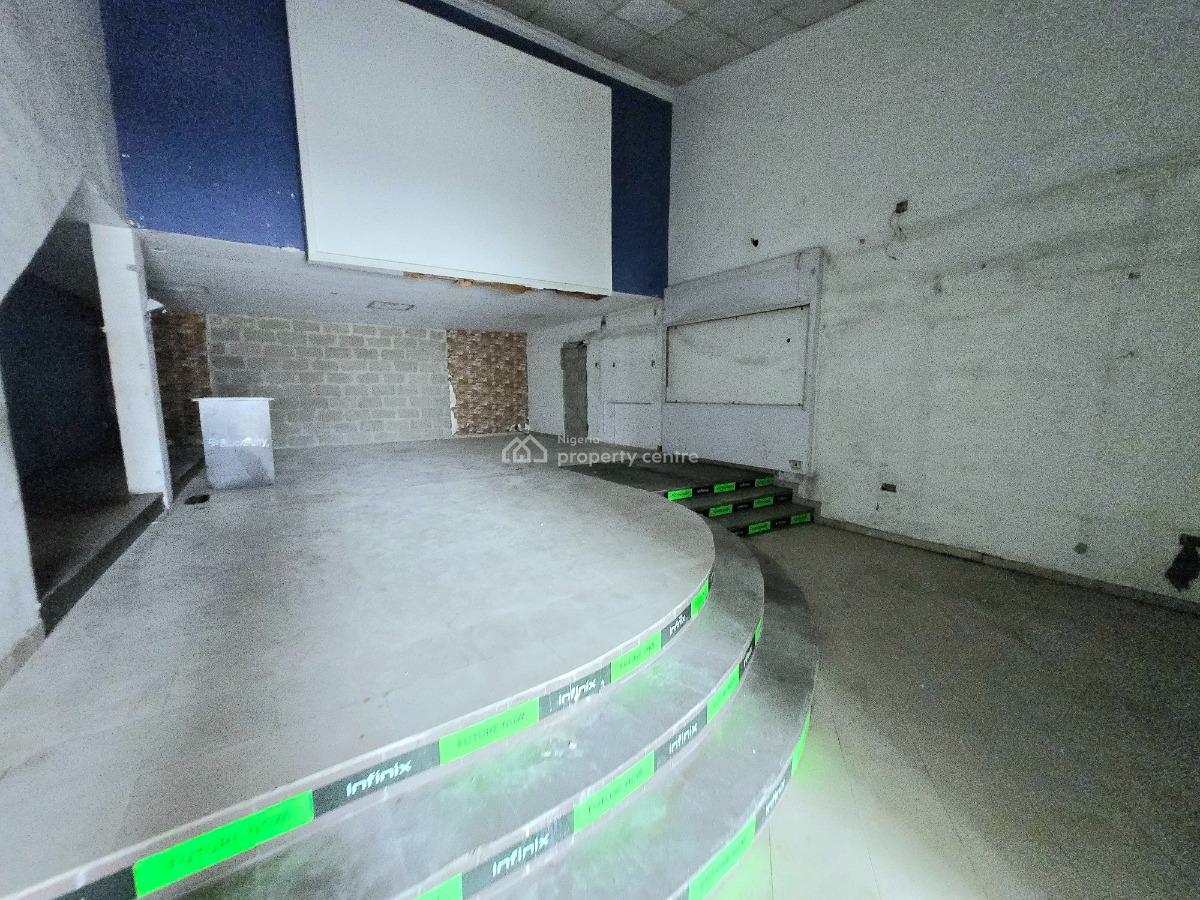 Shop Space Available, Victoria Island (vi), Lagos, Shop for Rent