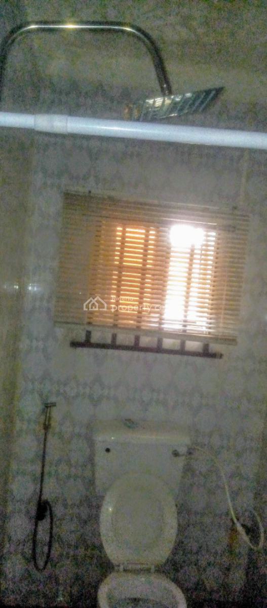 Sophisticated Neatly Revamped Spacious 3 Bedroom Flat, Majek Estate Opp Fara Park Estate/lufasi Nature Park, Sangotedo Ajah, Sangotedo, Ajah, Lagos, Flat / Apartment for Rent