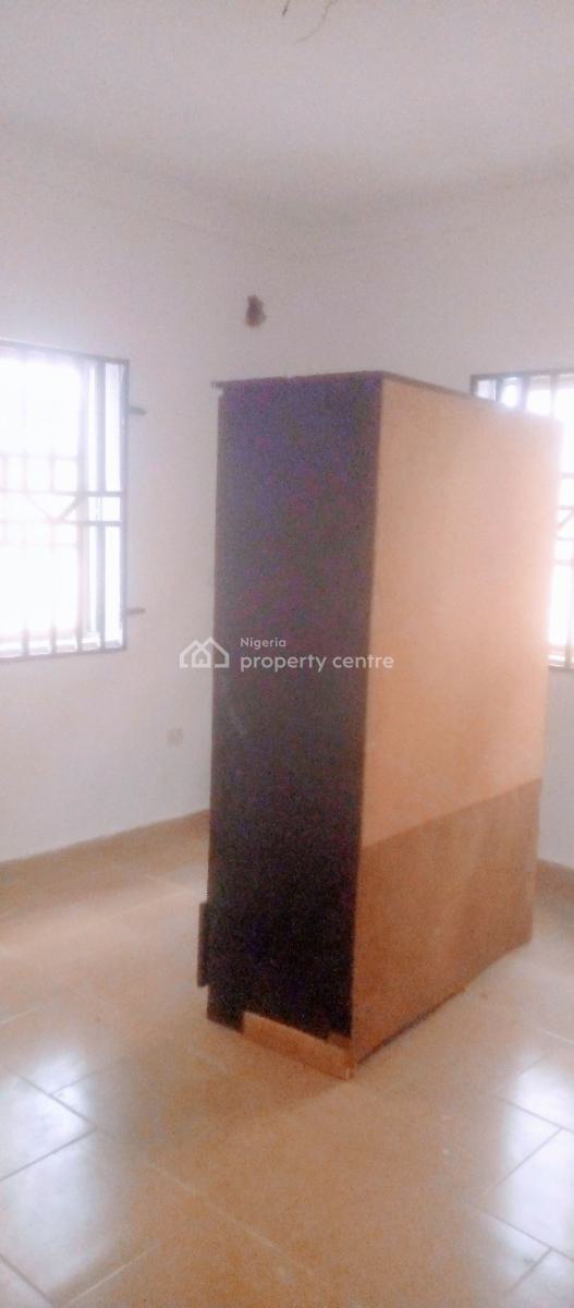 Sophisticated Neatly Revamped Spacious 3 Bedroom Flat, Majek Estate Opp Fara Park Estate/lufasi Nature Park, Sangotedo Ajah, Sangotedo, Ajah, Lagos, Flat / Apartment for Rent