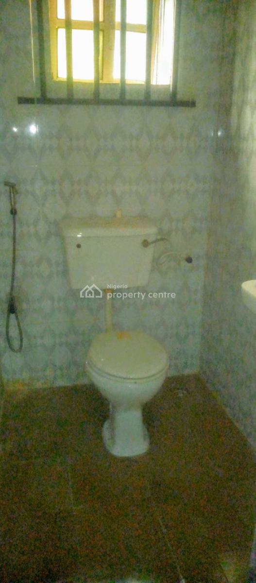 Sophisticated Neatly Revamped Spacious 3 Bedroom Flat, Majek Estate Opp Fara Park Estate/lufasi Nature Park, Sangotedo Ajah, Sangotedo, Ajah, Lagos, Flat / Apartment for Rent