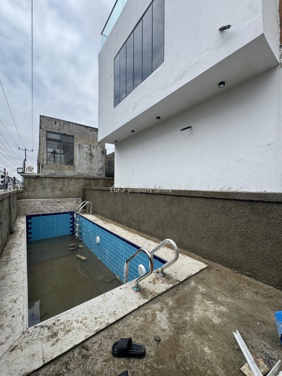 Beautiful 4 Bedroom Terrace Duplex with a Bq, Osapa, Lekki, Lagos, House for Sale