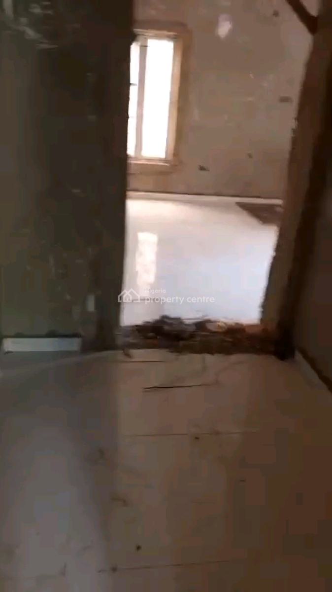 Newly Built Spacious N Nicely Finished 3 Bedroom Up Flat, Medina Estate, Medina, Gbagada, Lagos, Flat / Apartment for Sale