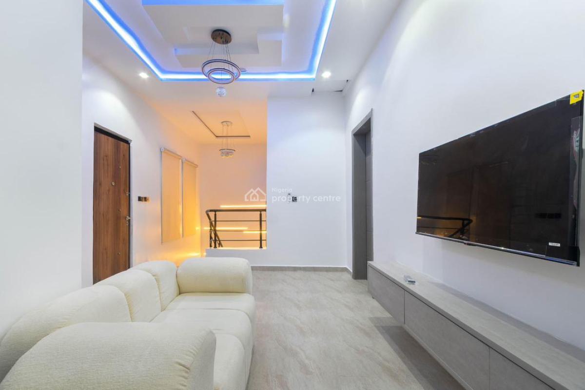 Luxurious 3 Bedroom Duplex with Cinema, Ps5 & Pool, Ikate, Lekki, Lagos, Terraced Duplex Short Let