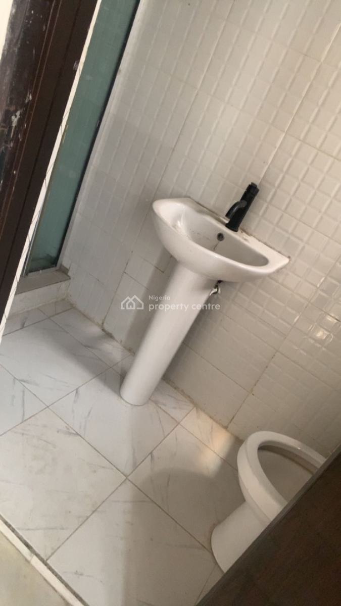 Self Contain with Personal Kitchen, Oral Estate, Lekki Expressway, Lekki, Lagos, Flat / Apartment for Rent