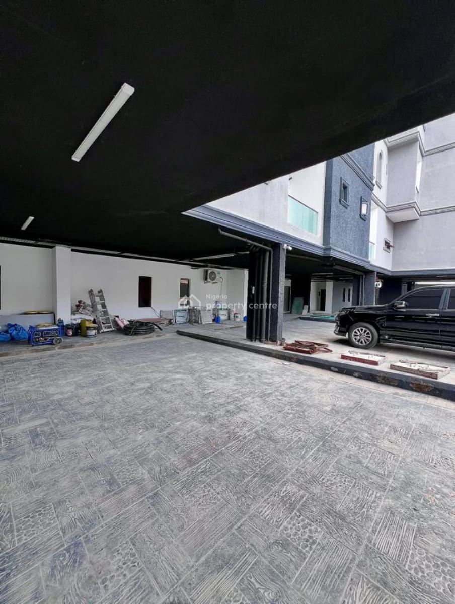 Luxurious Fully Serviced  Apartment/penthouse  with Gym,elevator, Neatly Built Apartment Within an Estate, Lekki Phase 1, Lekki, Lagos, Flat / Apartment for Sale