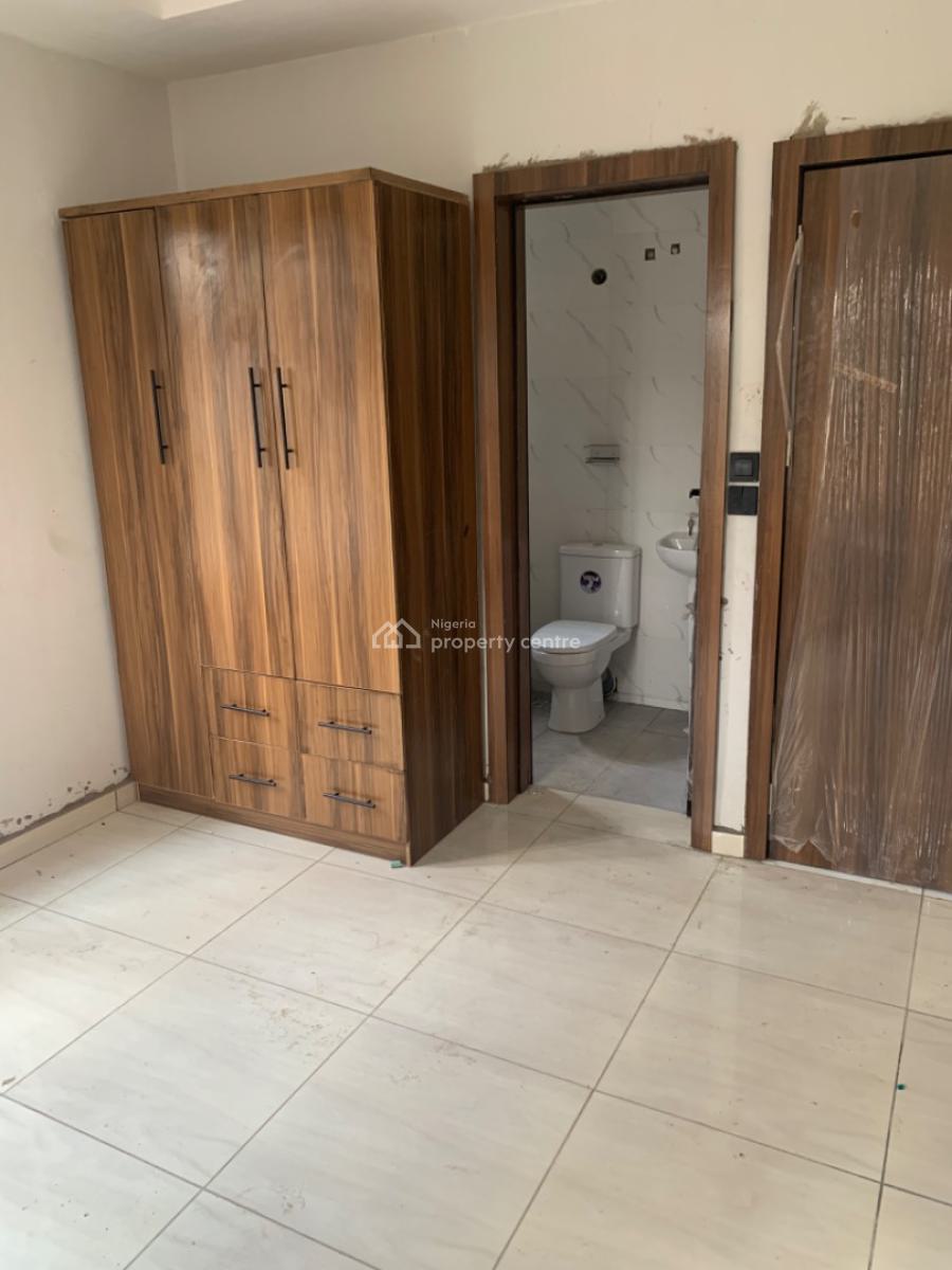 Luxury 2 Bedroom Flat, Gra Phase 1, Magodo, Lagos, Flat / Apartment for Rent