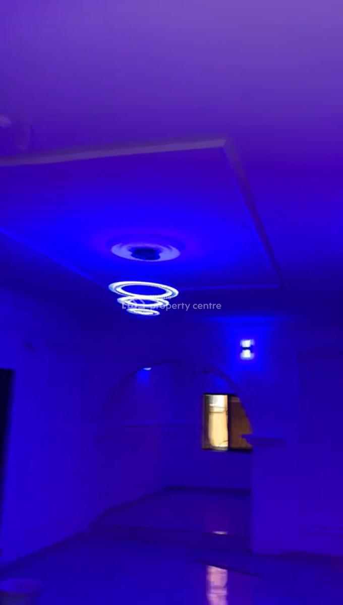 Spacious Renovated 3 Bedroom Flat, Canal Estate, Okota, Isolo, Lagos, Flat / Apartment for Rent