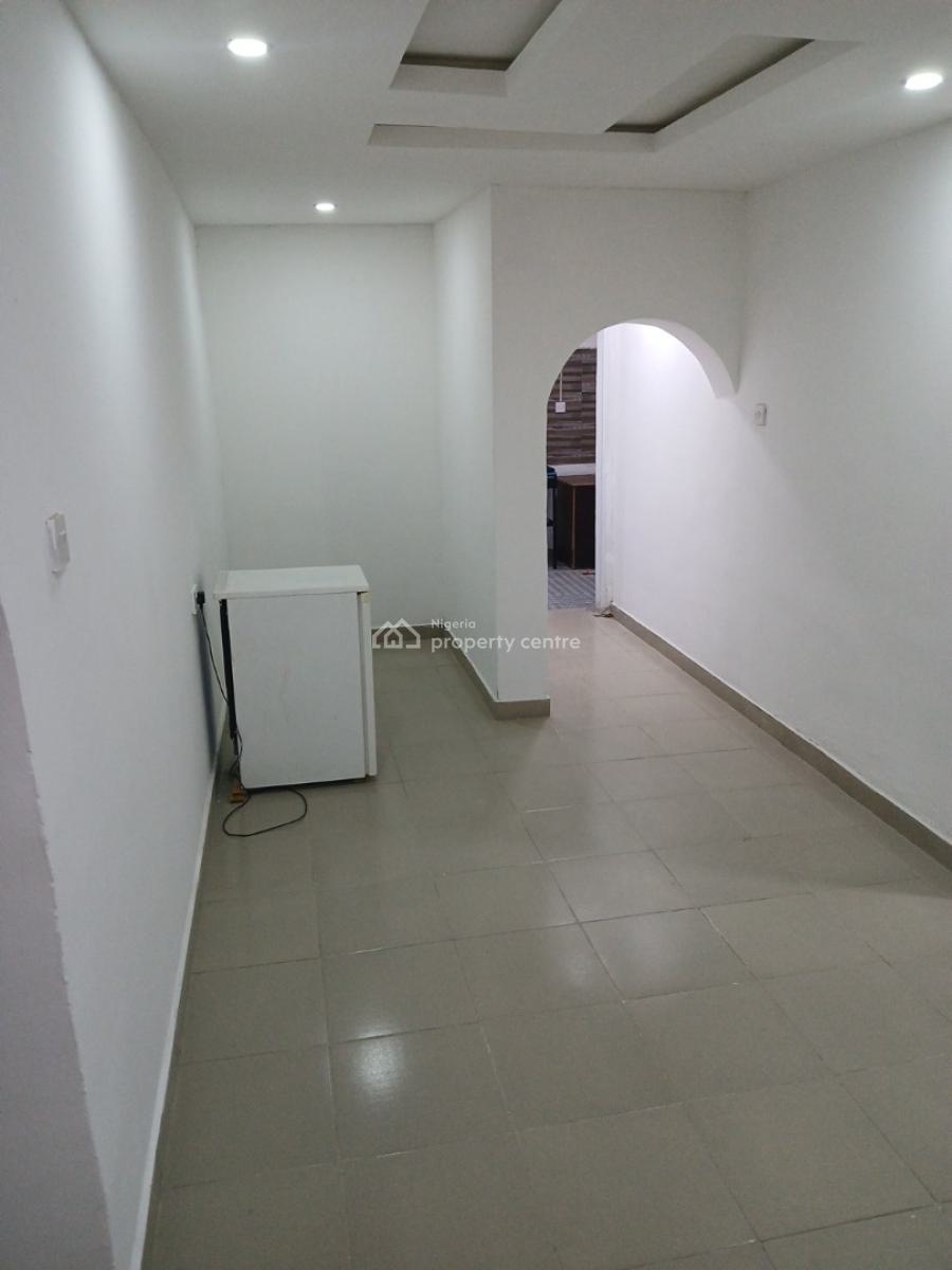 2 Bedroom Serviced Apartment, 2 Alh. Shodunke St, Off Ashipa Road, Amule Bus-stop, Ayobo, Lagos, Flat / Apartment Short Let