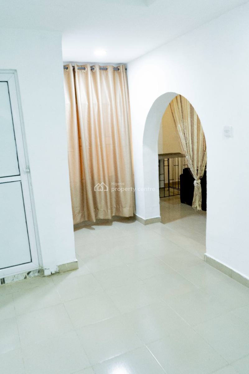 2 Bedroom Serviced Apartment, 2 Alh. Shodunke St, Off Ashipa Road, Amule Bus-stop, Ayobo, Lagos, Flat / Apartment Short Let