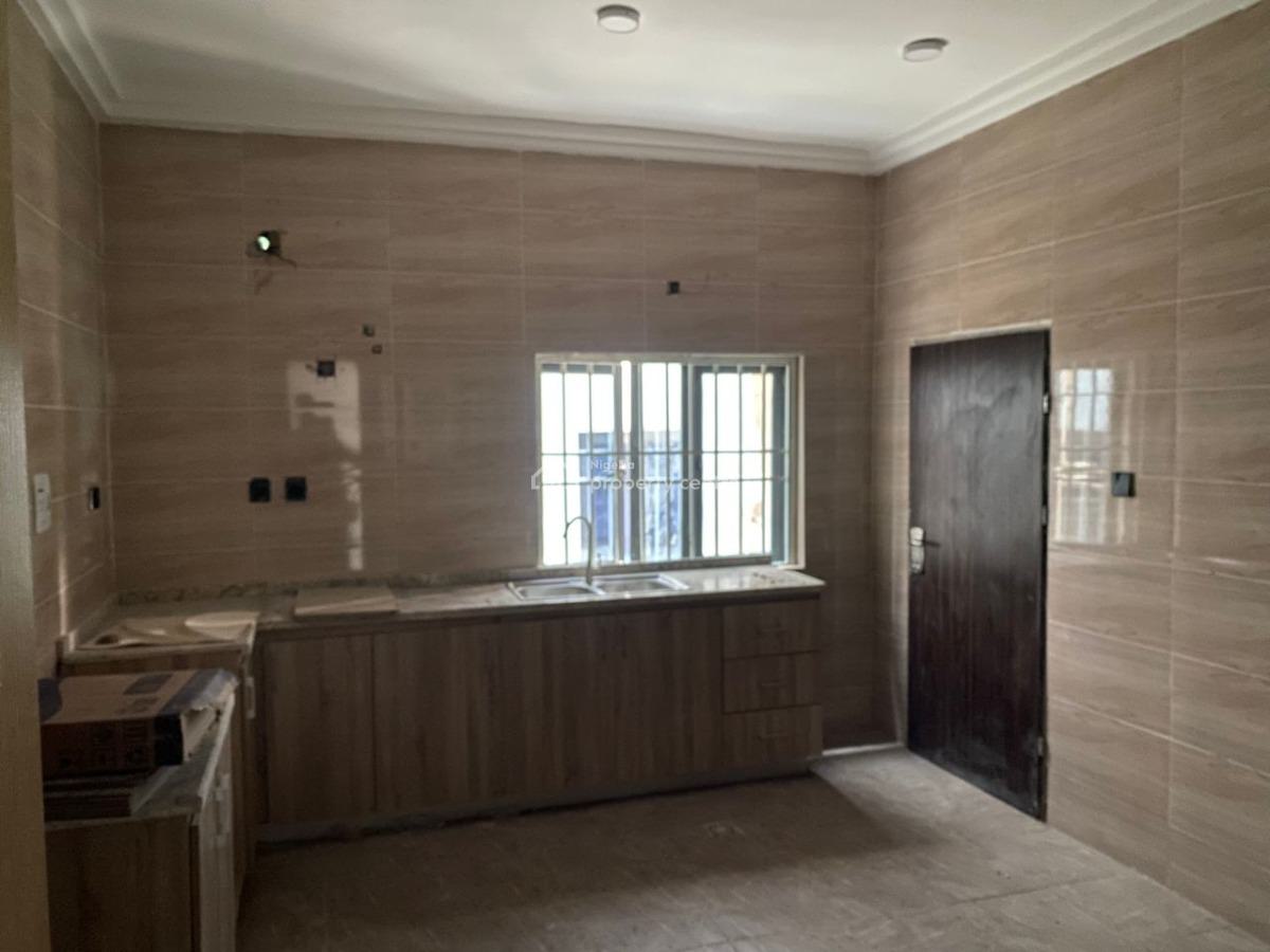 Newly Built 3 Bedrooms Flat, Sir Ahmadu Bello Way, Mabushi, Abuja, Flat / Apartment for Sale