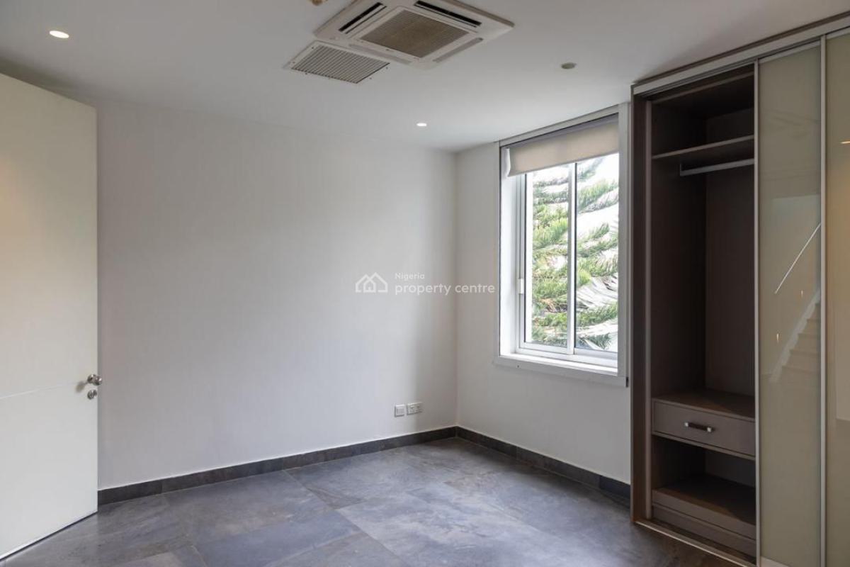 3 Bedroom Terrace Duplex with Zoo, Garden,  Gym & Swimming Pool, Ikoyi, Ikoyi, Lagos, Terraced Duplex for Rent