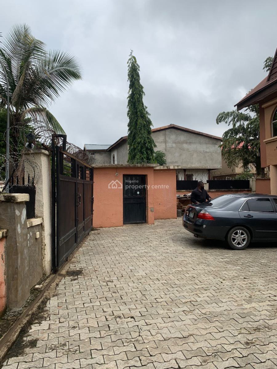 Aged 8 Bedroom Duplex, Garki, Garki, Abuja, Detached Duplex for Sale