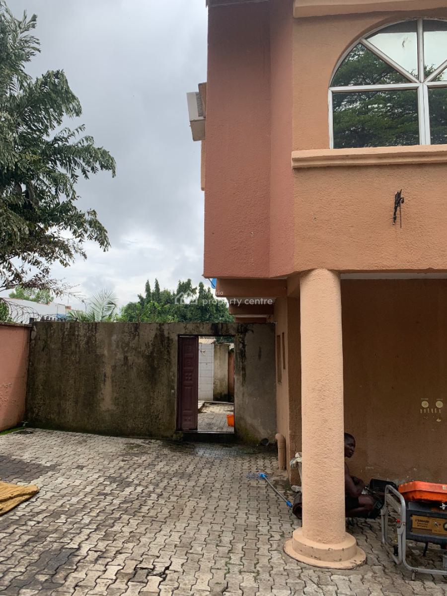 Aged 8 Bedroom Duplex, Garki, Garki, Abuja, Detached Duplex for Sale
