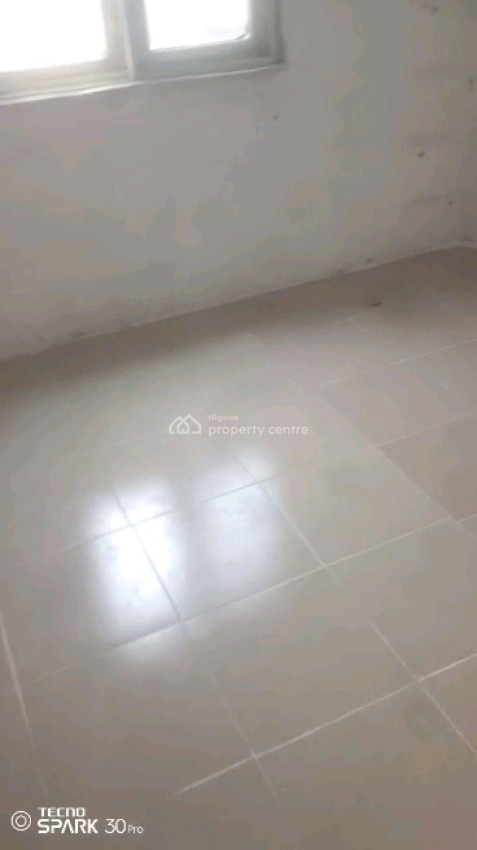 Standard N Executive  Mini Flat, Ibadan Street, Adekunle, Yaba, Lagos, Mini Flat (room and Parlour) for Rent