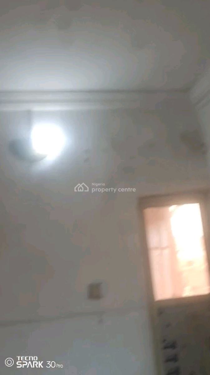 Standard N Executive  Mini Flat, Ibadan Street, Adekunle, Yaba, Lagos, Mini Flat (room and Parlour) for Rent