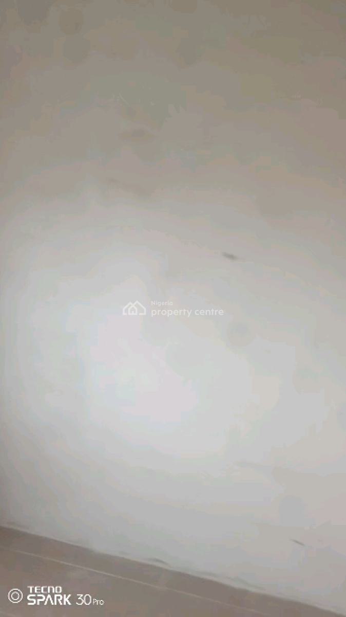 Standard N Executive  Mini Flat, Ibadan Street, Adekunle, Yaba, Lagos, Mini Flat (room and Parlour) for Rent