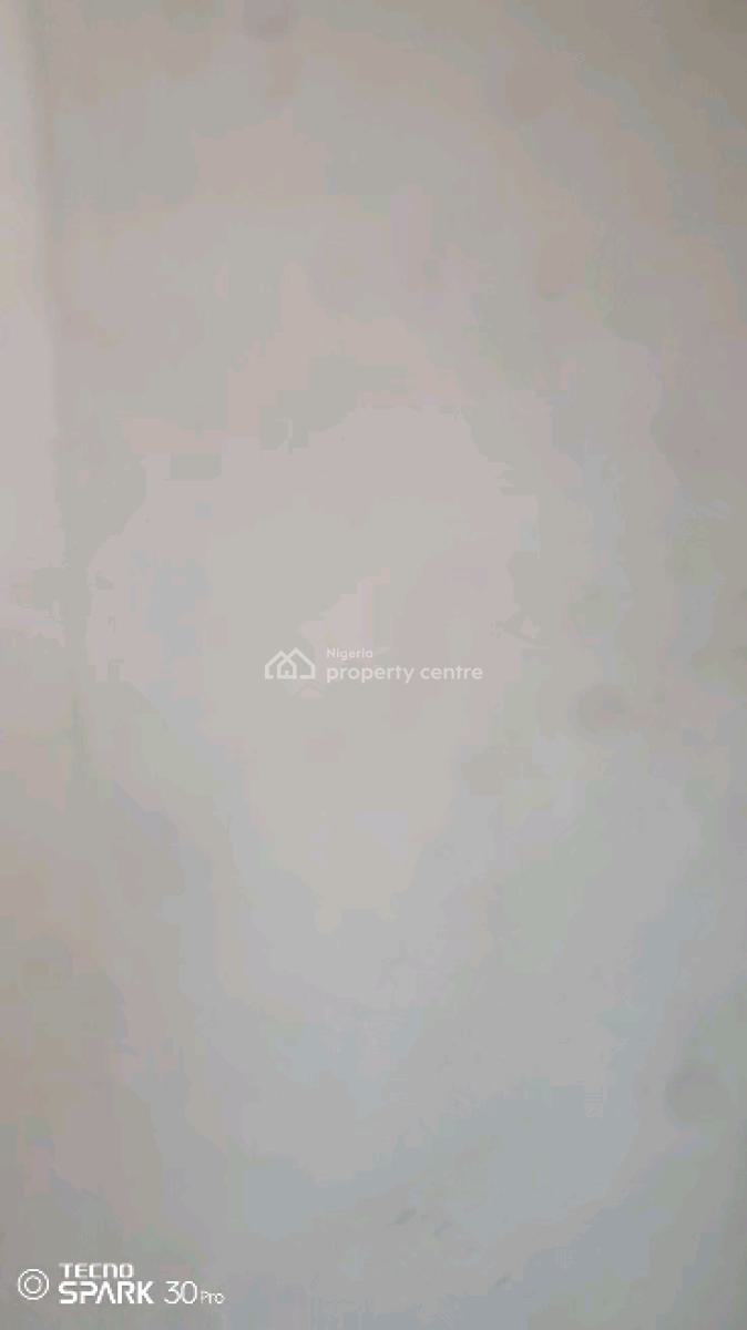 Standard N Executive  Mini Flat, Ibadan Street, Adekunle, Yaba, Lagos, Mini Flat (room and Parlour) for Rent