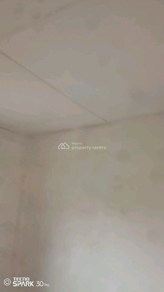 Standard N Executive  Mini Flat, Ibadan Street, Adekunle, Yaba, Lagos, Mini Flat (room and Parlour) for Rent
